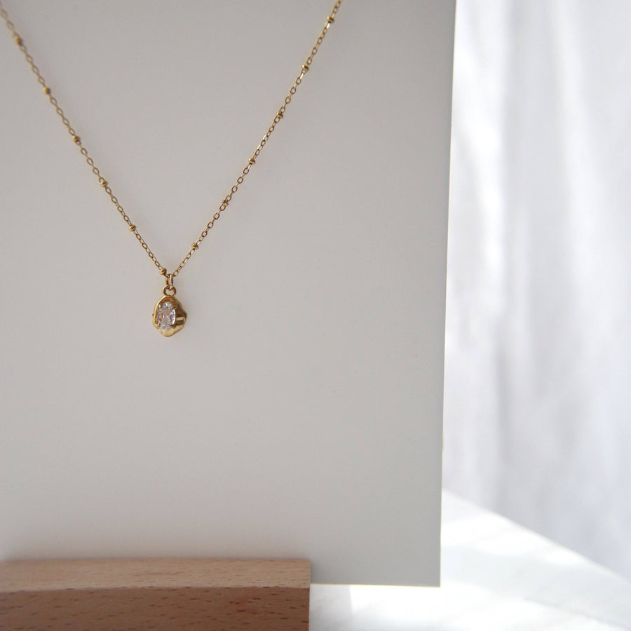 Raina Pebble Necklace | Pendant Necklace