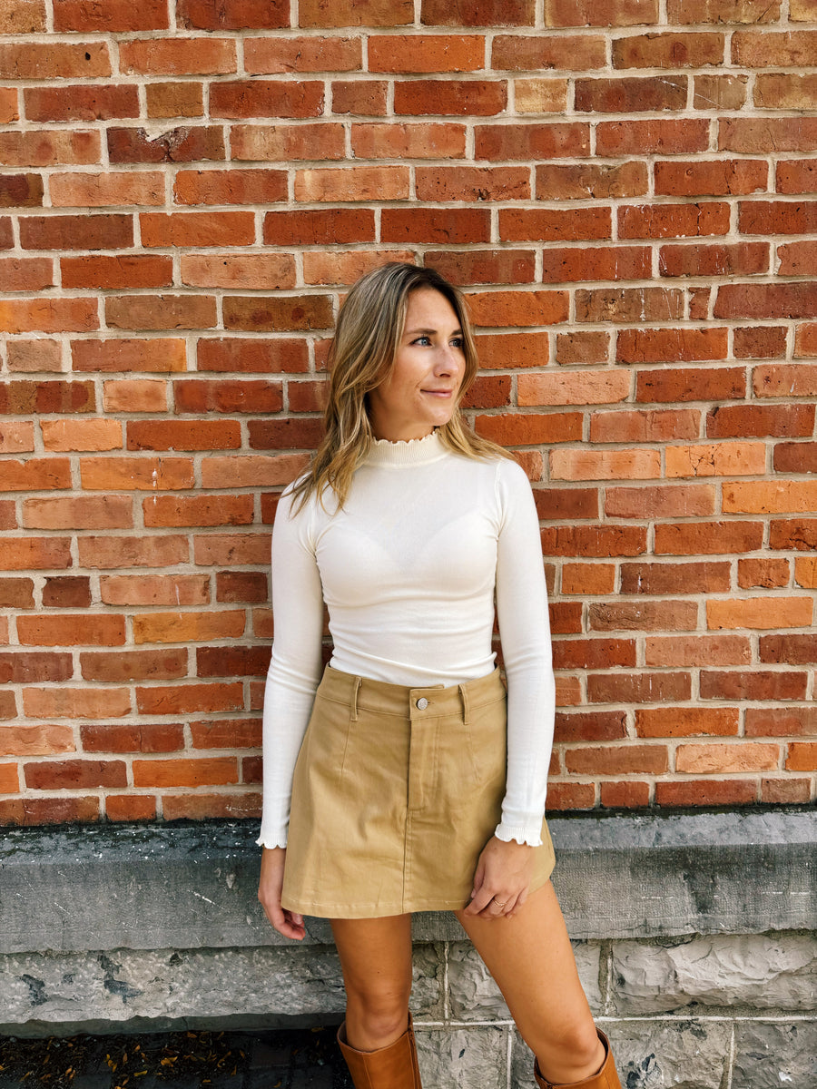 Lettuce Trim Mock Neck