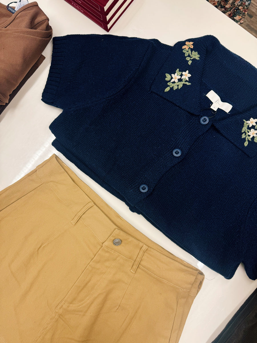 Floral Embroidered Collar Shirt