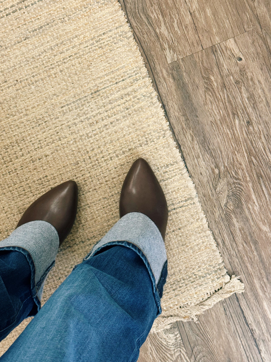 Sienna Straight Leg Roll Up: Admire